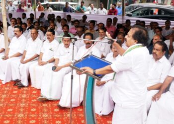 ഏകാധിപതിയാകാന്‍ മോദി ശ്രമിക്കുന്നു; രമേശ് ചെന്നിത്തല