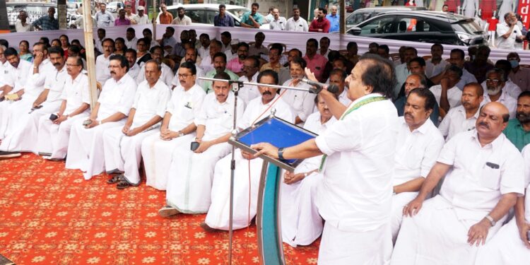 ഏകാധിപതിയാകാന്‍ മോദി ശ്രമിക്കുന്നു; രമേശ് ചെന്നിത്തല