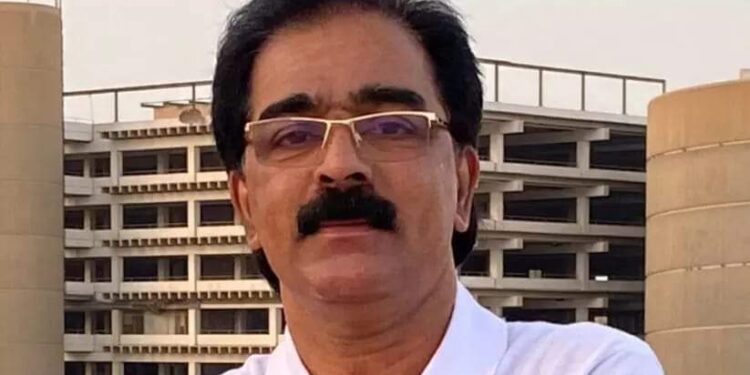 പോക് സോ കള്ളമെന്ന് ; കോടതിയിൽ മാഷിന്റെ കാൽ പിടിച്ച് പെൺകുട്ടി