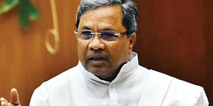 കര്‍ണാടകയില്‍ ഹിജാബ് നിരോധനം പിന്‍വലിക്കാന്‍ മുഖ്യമന്ത്രിയുടെ നിര്‍ദേശം